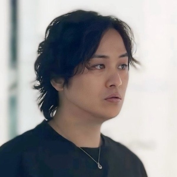 内田　裕士